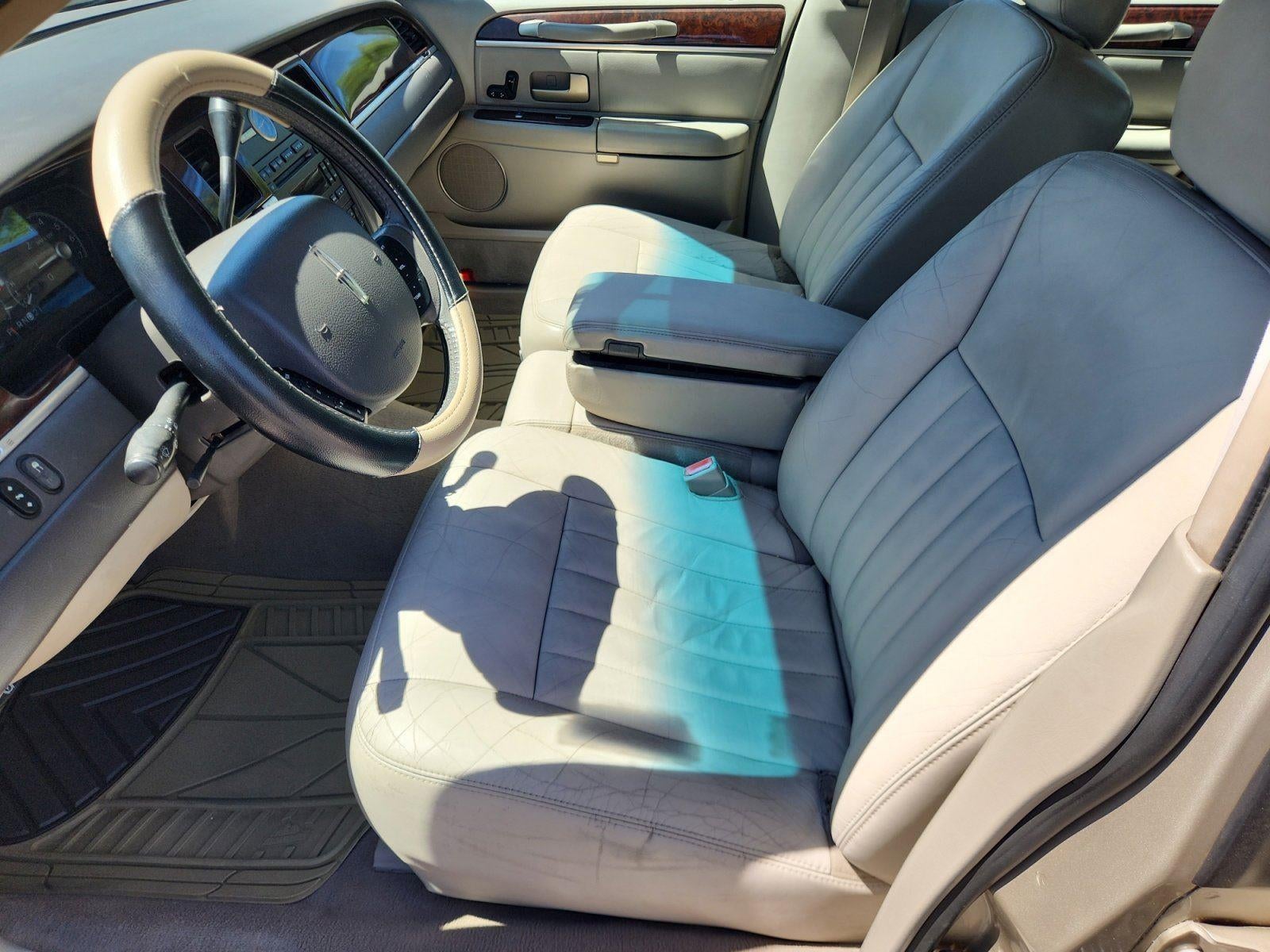 2007 Lincoln Town Car Signature