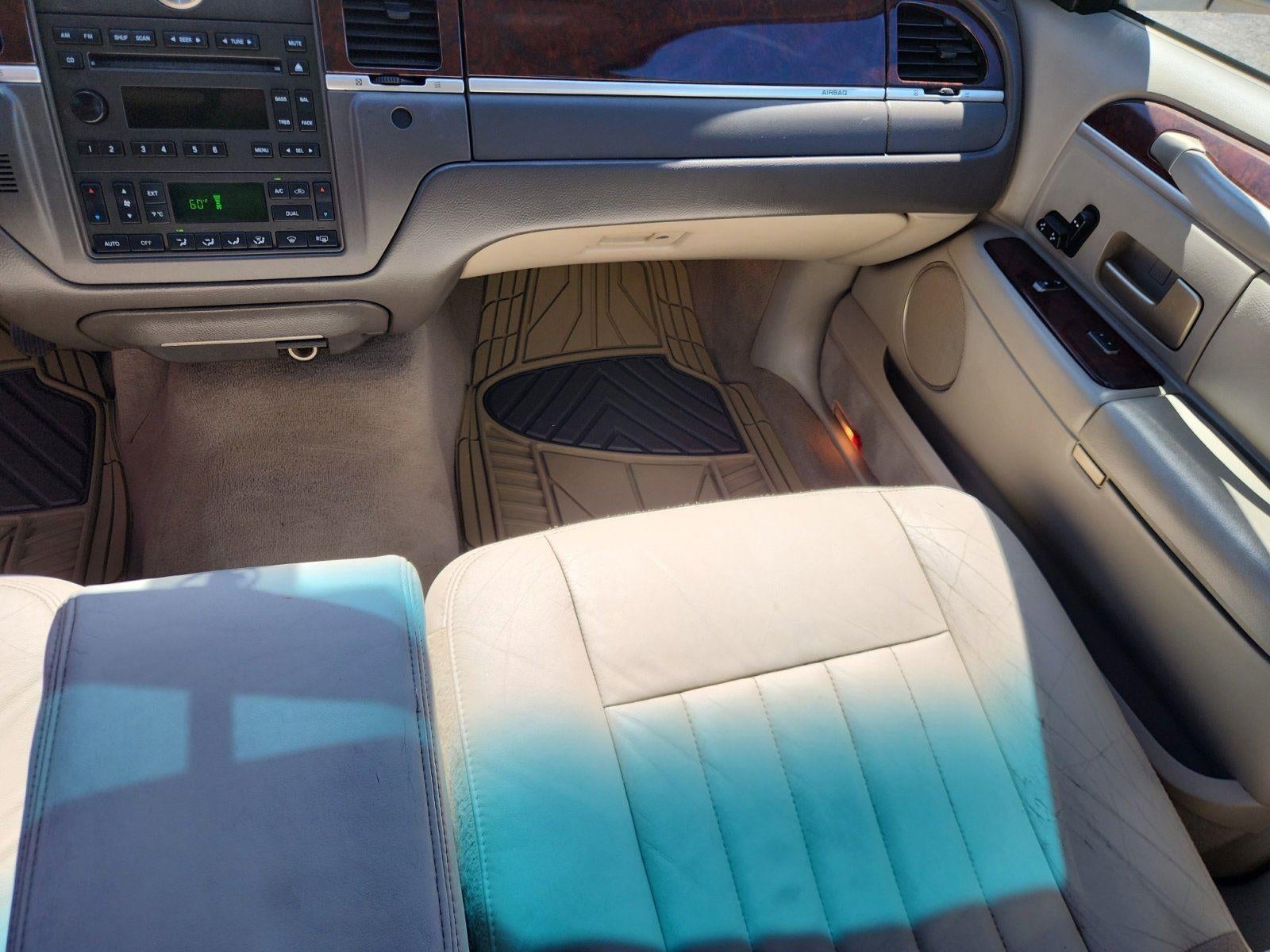 2007 Lincoln Town Car Signature
