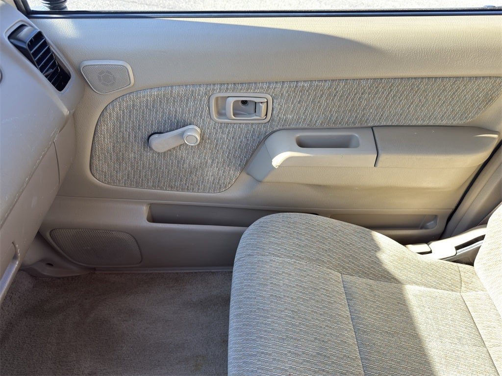 1998 Nissan Frontier XE