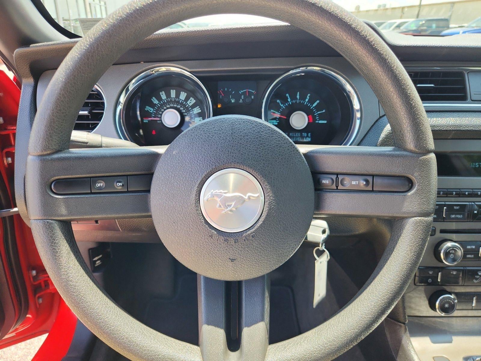 2012 Ford Mustang V6