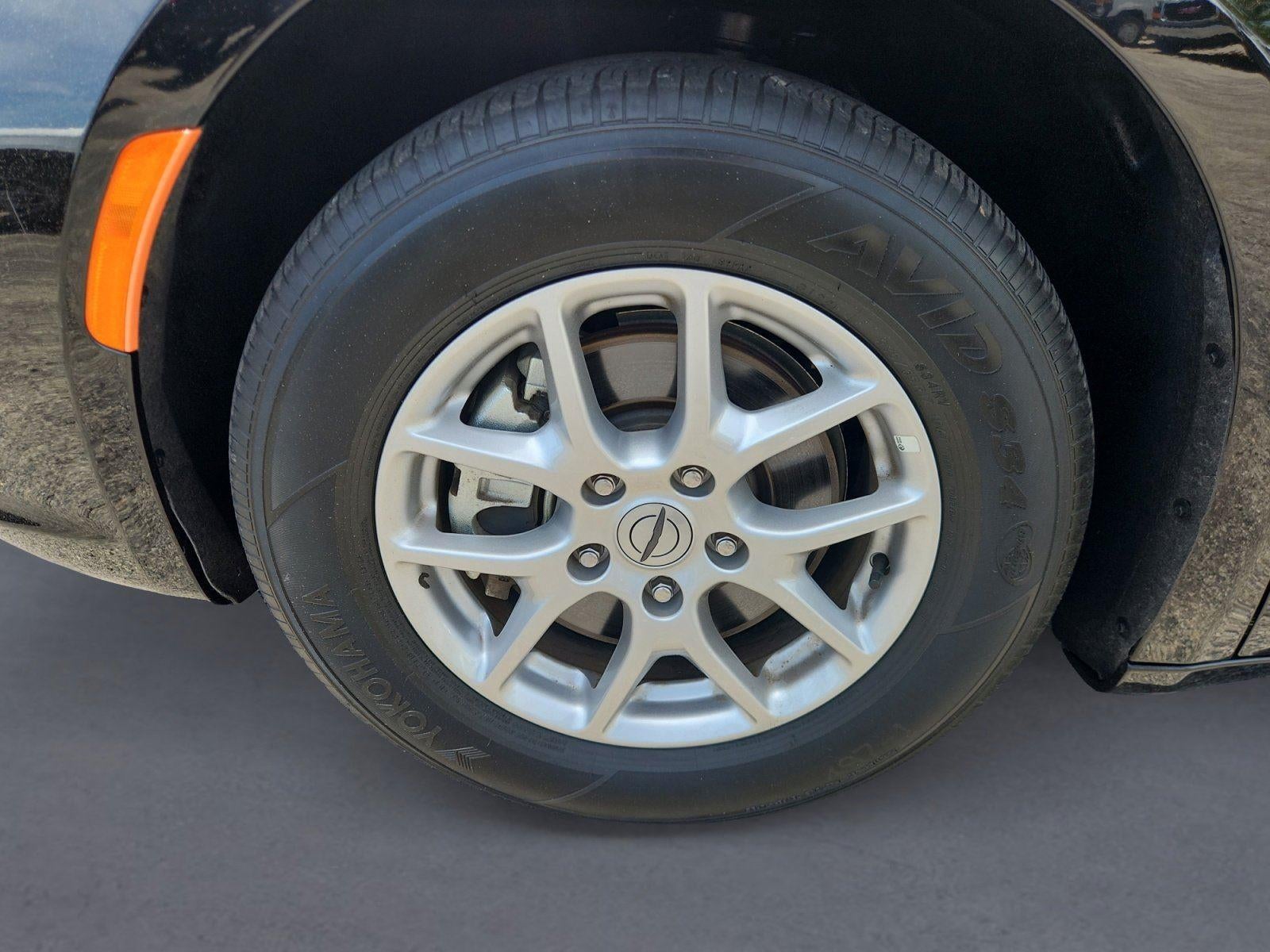 2025 Chrysler Pacifica Select