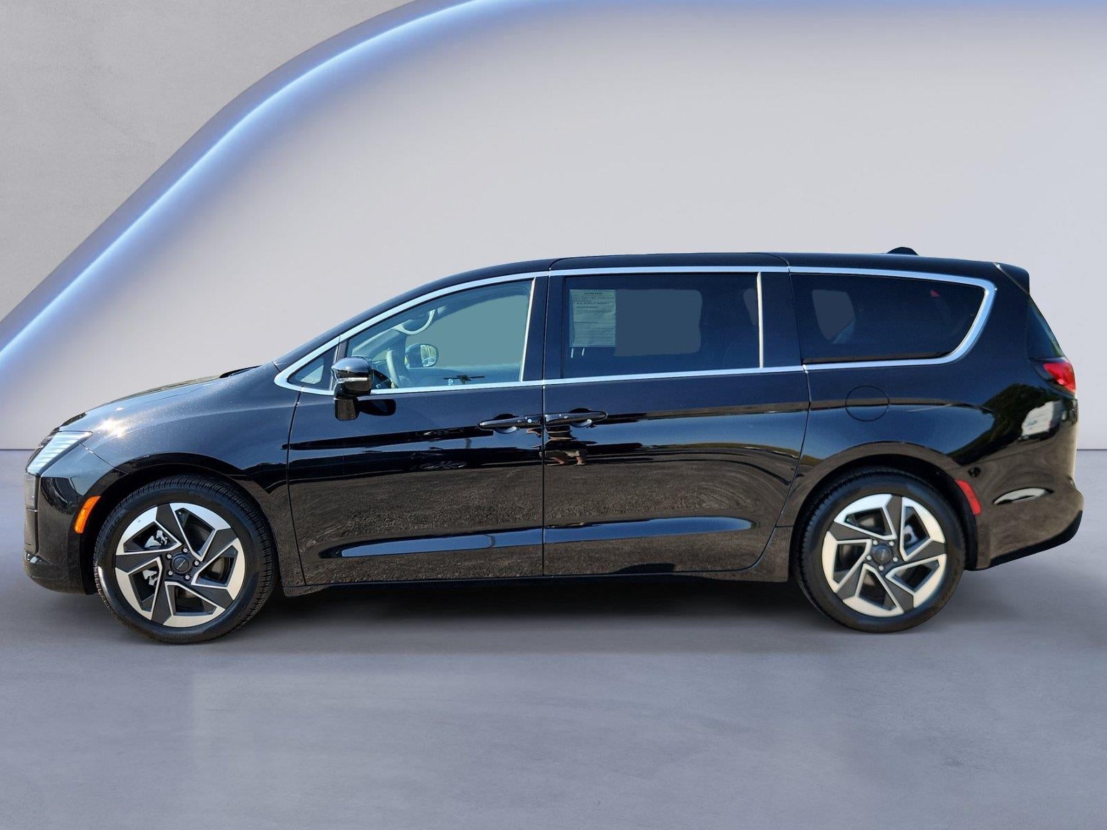 2027 Chrysler Pacifica Limited
