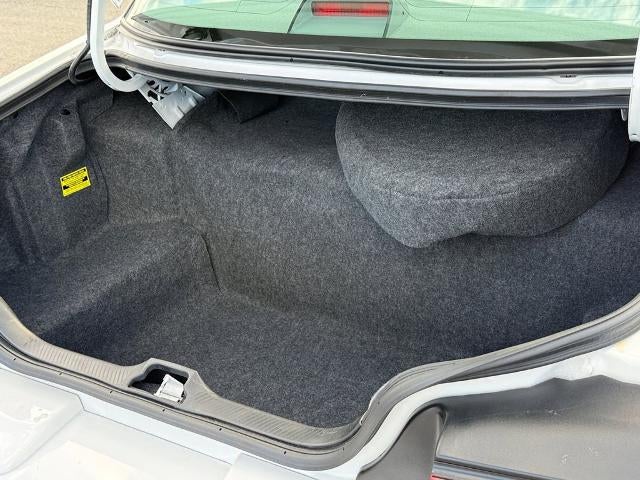 1997 Ford Crown Victoria Base