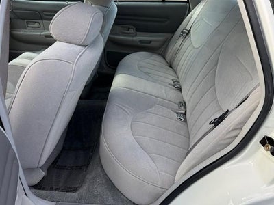 1997 Ford Crown Victoria Base