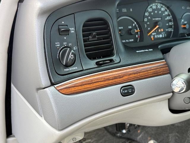 1997 Ford Crown Victoria Base