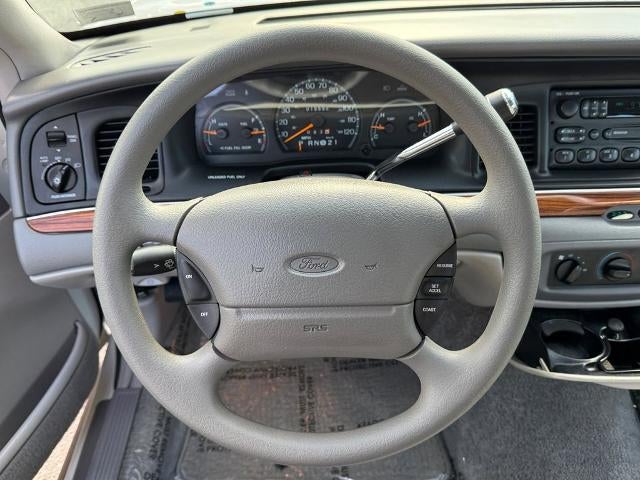 1997 Ford Crown Victoria Base