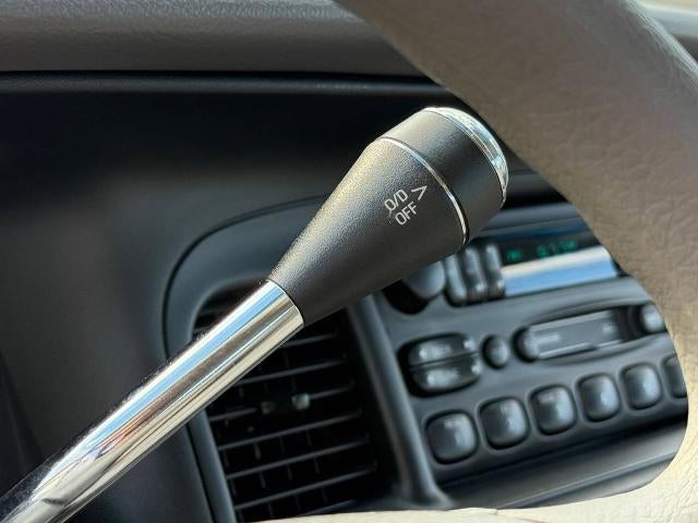 1997 Ford Crown Victoria Base