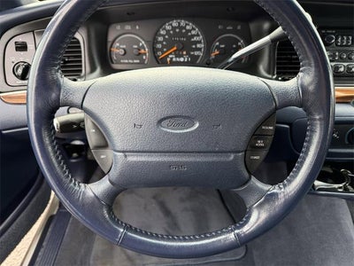 1996 Ford Crown Victoria LX