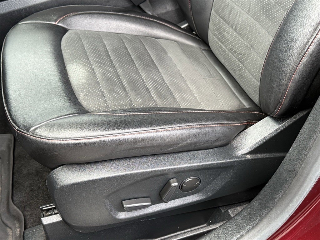 2021 Ford Edge ST Line