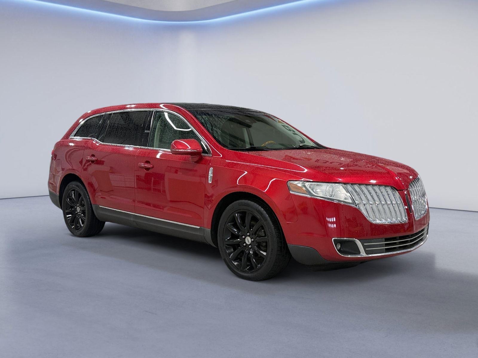 2010 Lincoln MKT 3.7's photo