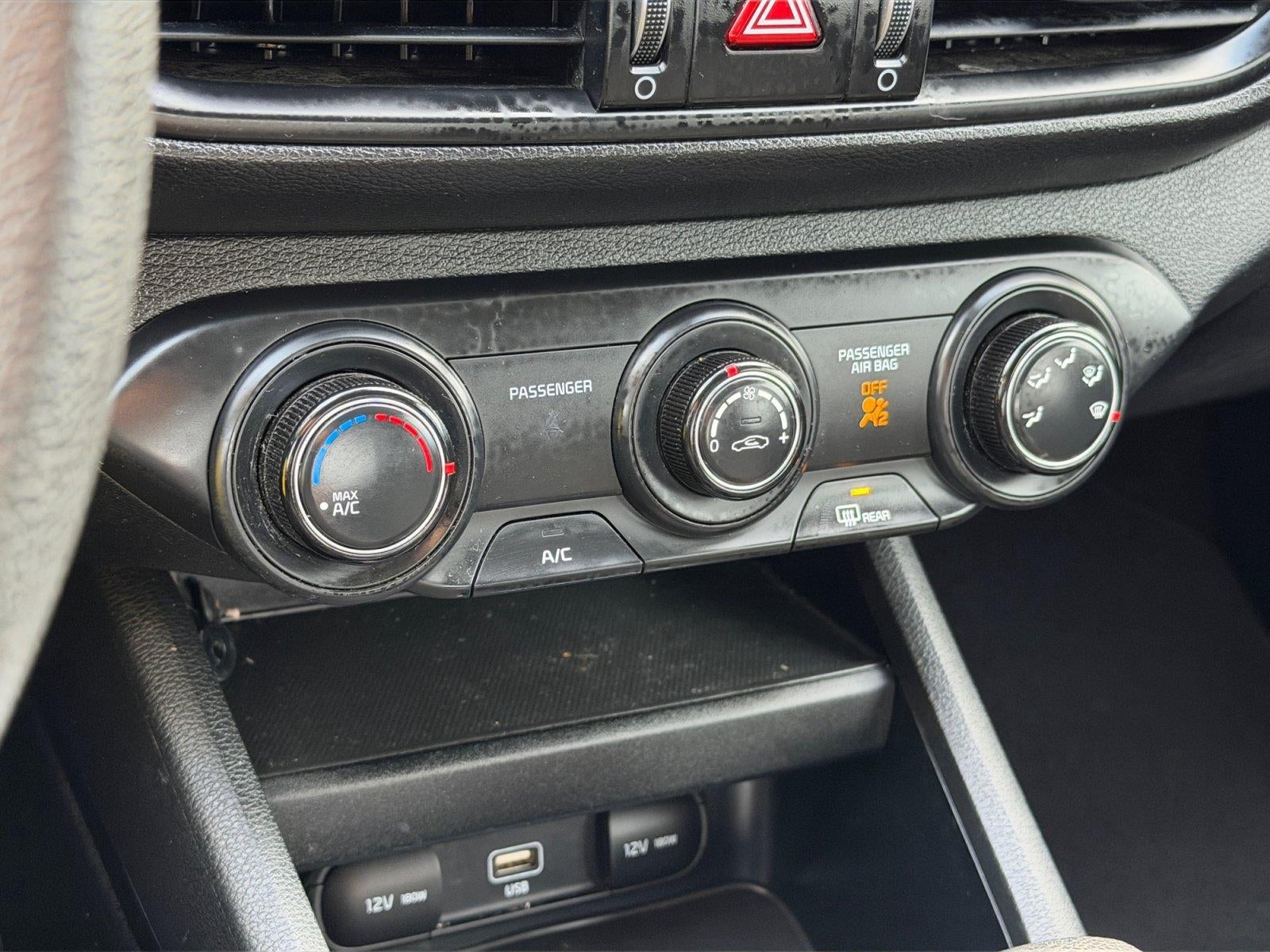 2022 Kia Forte FE