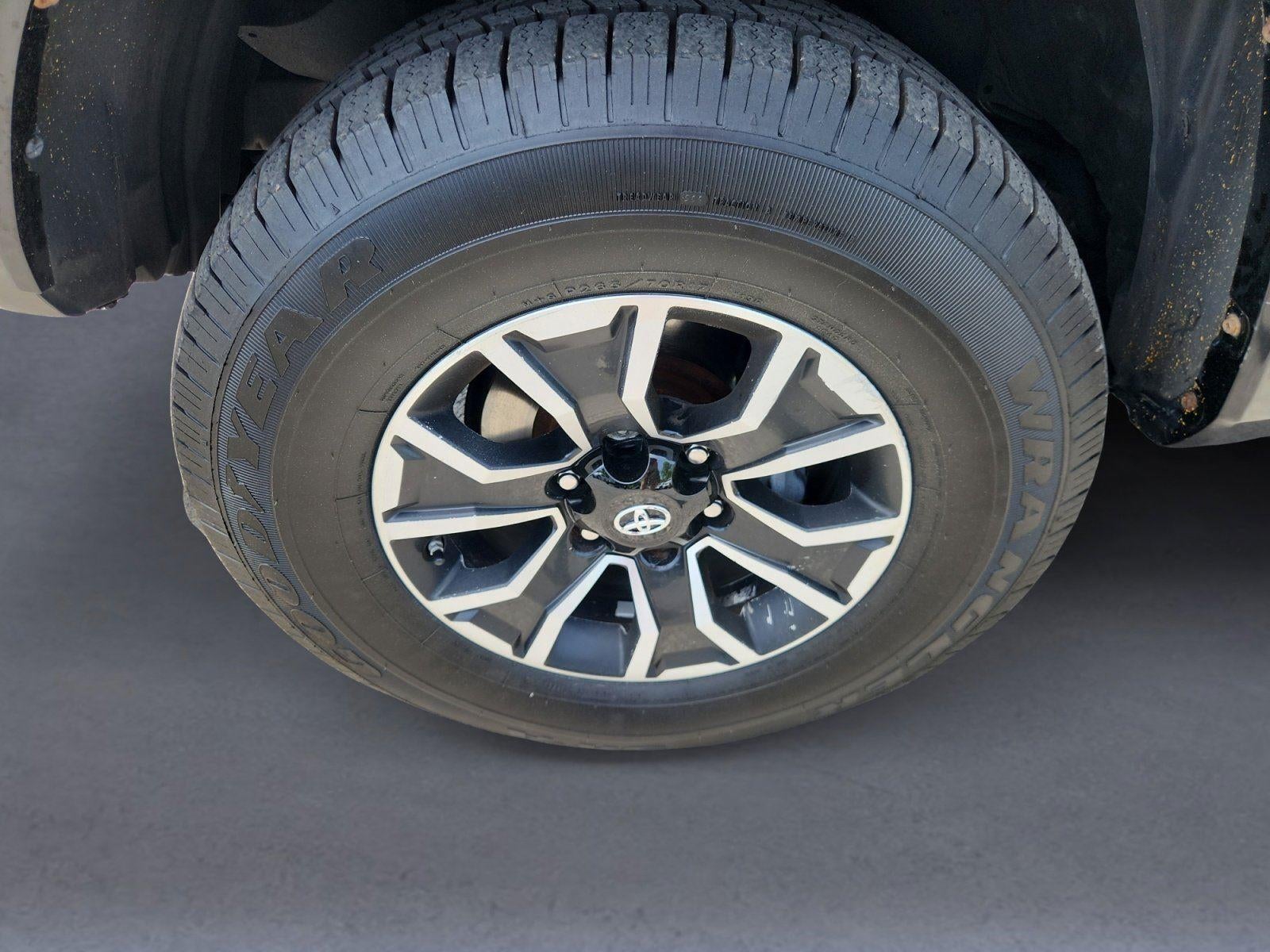 2020 Toyota Tacoma TRD Sport