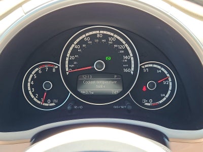 2013 Volkswagen Beetle Convertible 2.5L w/Sound/Nav