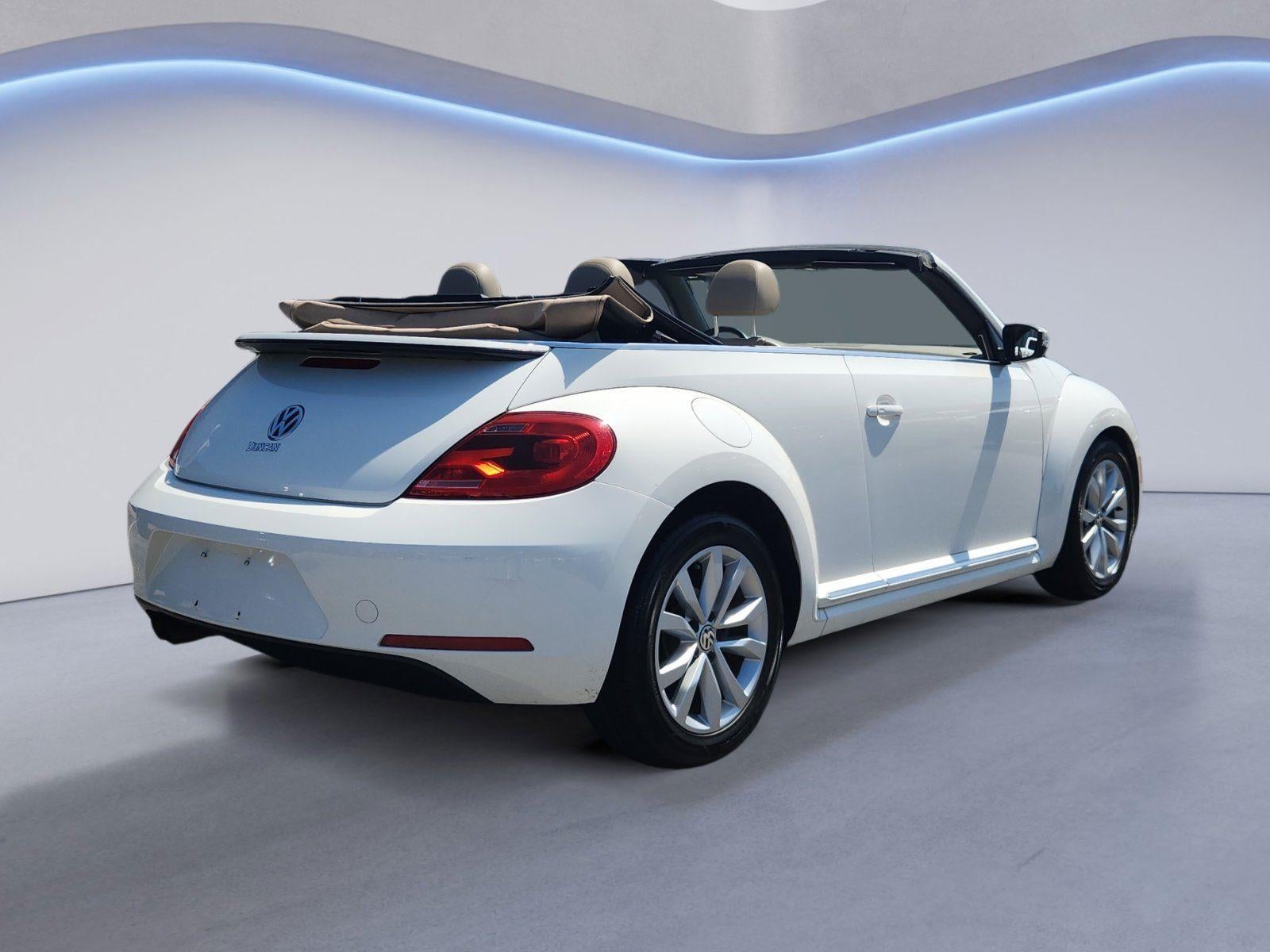2013 Volkswagen Beetle Convertible 2.5L w/Sound/Nav
