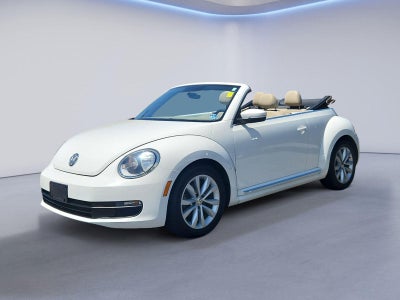 2013 Volkswagen Beetle Convertible 2.5L w/Sound/Nav