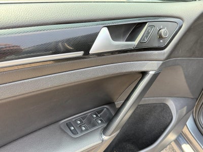 2017 Volkswagen GOLF Base