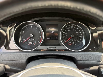 2017 Volkswagen GOLF Base