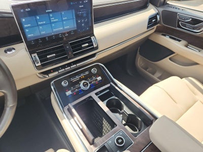 2024 Lincoln Navigator Premiere