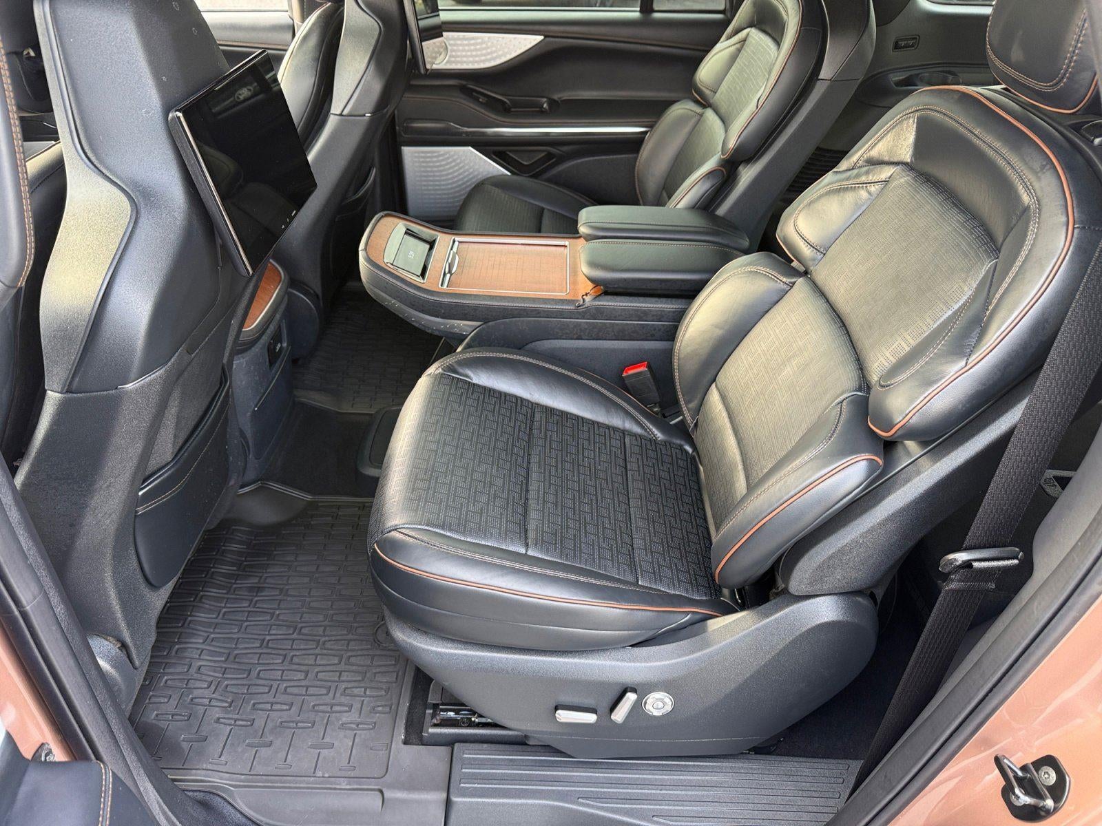 2025 Lincoln Navigator L Black Label