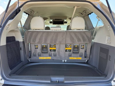 2013 Toyota Sienna XLE Mobility Auto Access