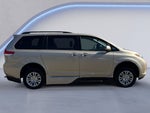 2013 Toyota Sienna XLE Mobility Auto Access