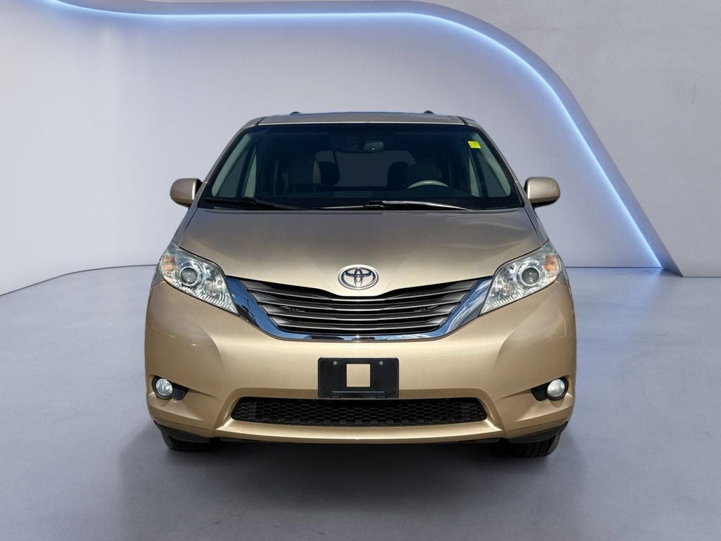 2013 Toyota Sienna XLE Mobility Auto Access