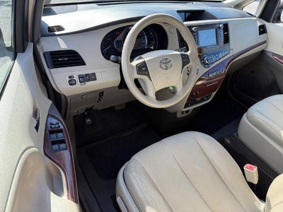 2013 Toyota Sienna XLE Mobility Auto Access