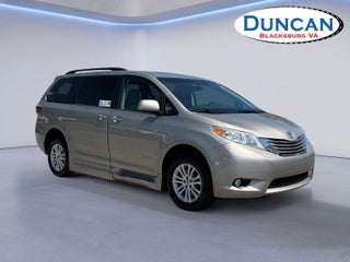 2015 Toyota Sienna XLE 8-Passenger