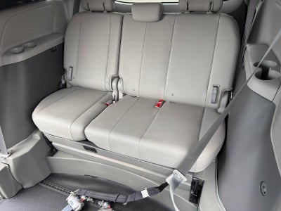 2017 Toyota Sienna XLE 8-Passenger