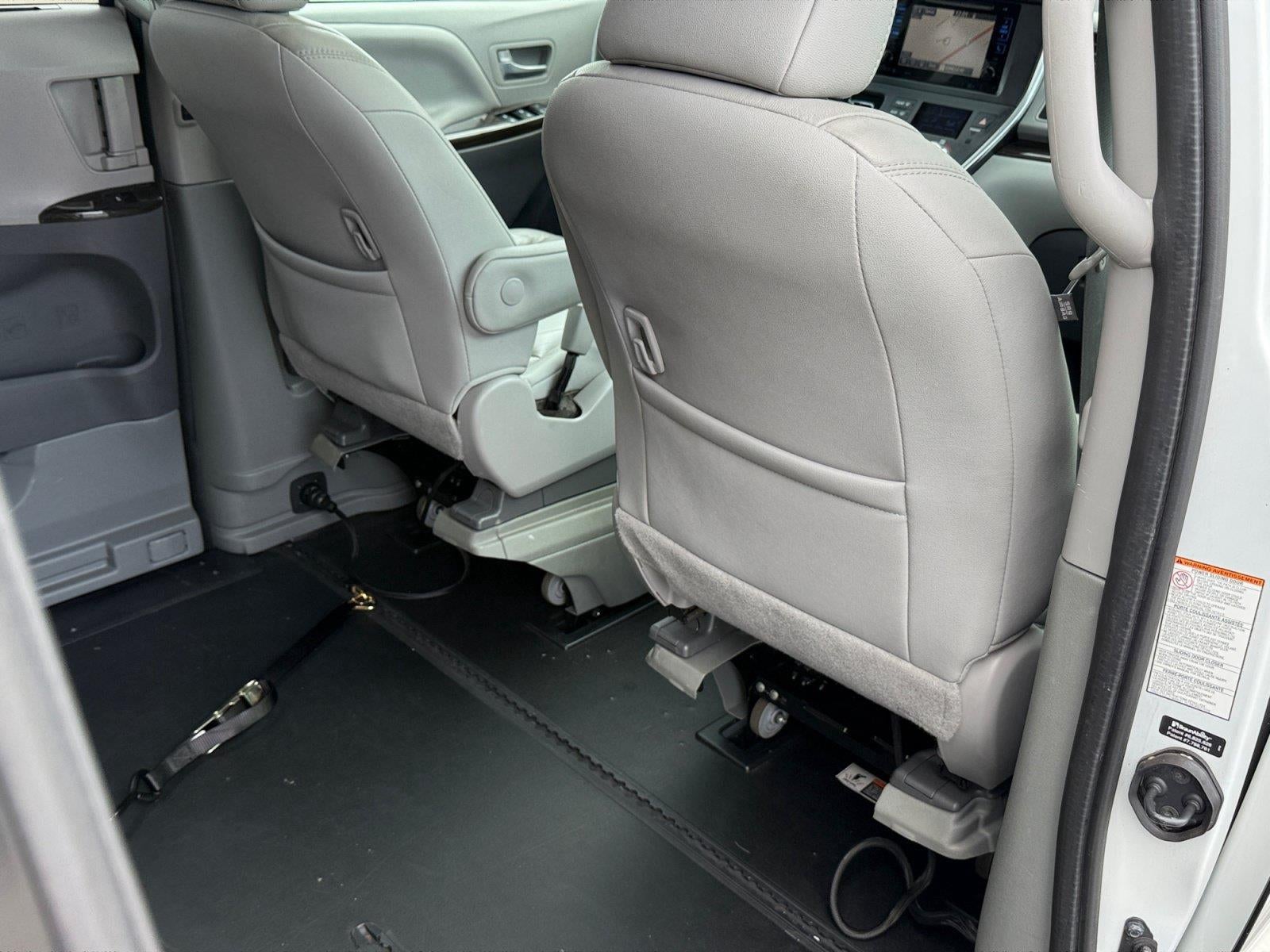 2017 Toyota Sienna XLE 8-Passenger