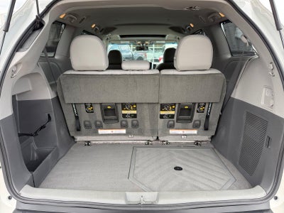 2017 Toyota Sienna XLE 8-Passenger