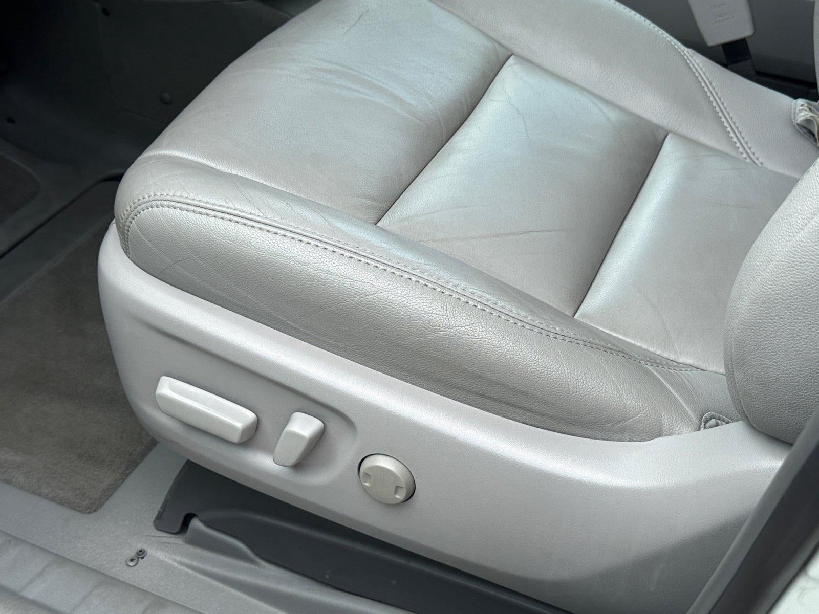 2017 Toyota Sienna XLE 8-Passenger
