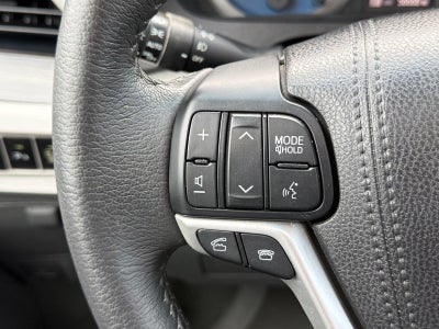 2017 Toyota Sienna XLE 8-Passenger