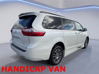 2018 Toyota Sienna XLE Premium 7 Passenger