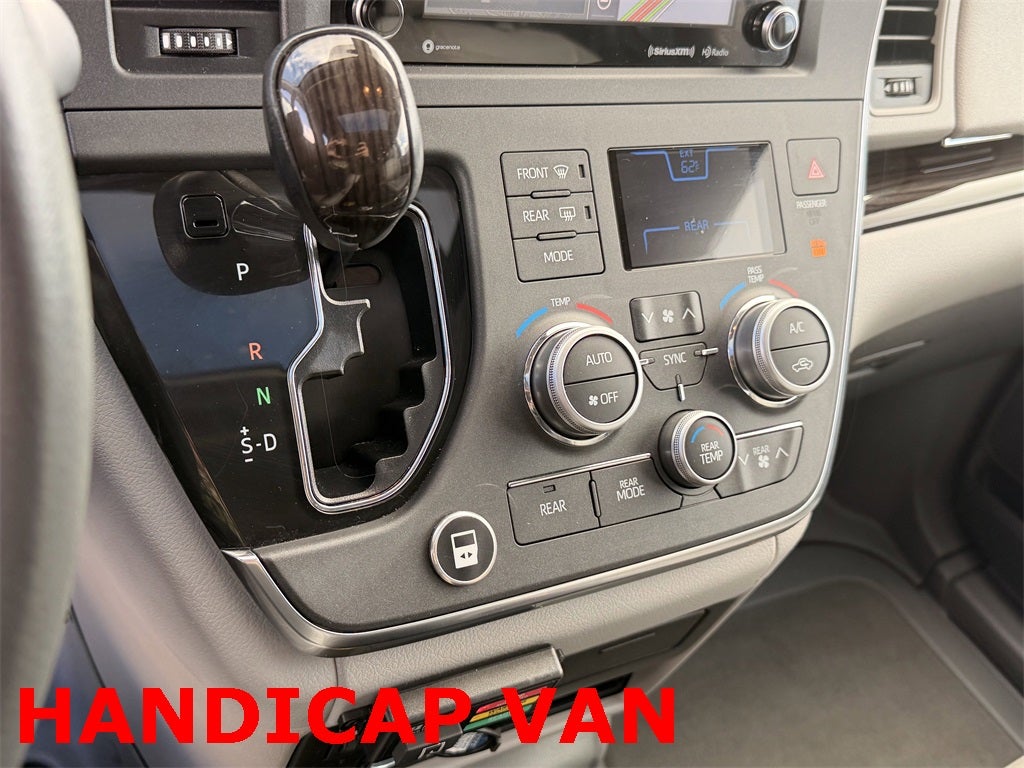 2018 Toyota Sienna XLE Premium 7 Passenger