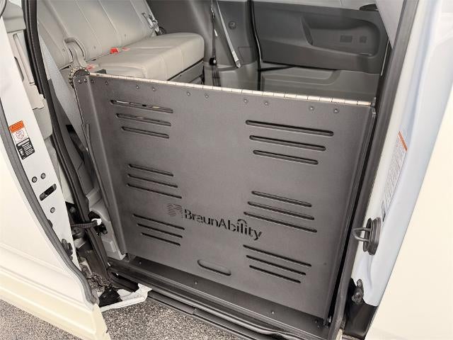 2018 Toyota Sienna XLE Premium 7 Passenger