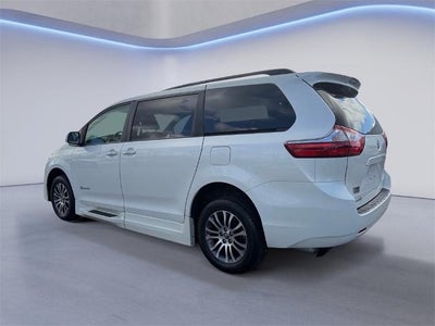 2018 Toyota Sienna XLE Premium 7 Passenger