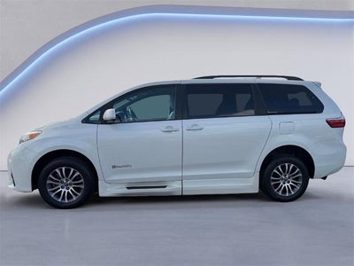2018 Toyota Sienna XLE Premium 7 Passenger