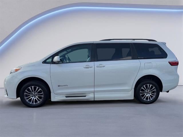 2018 Toyota Sienna XLE Premium 7 Passenger