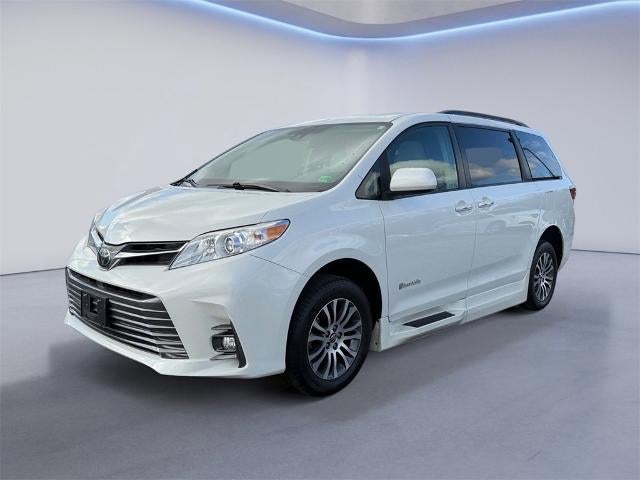 2018 Toyota Sienna XLE Premium 7 Passenger