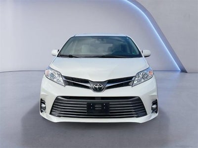 2018 Toyota Sienna XLE Premium 7 Passenger