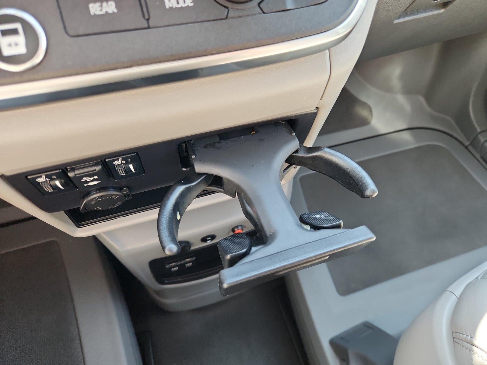 2019 Toyota Sienna XLE 8-Passenger