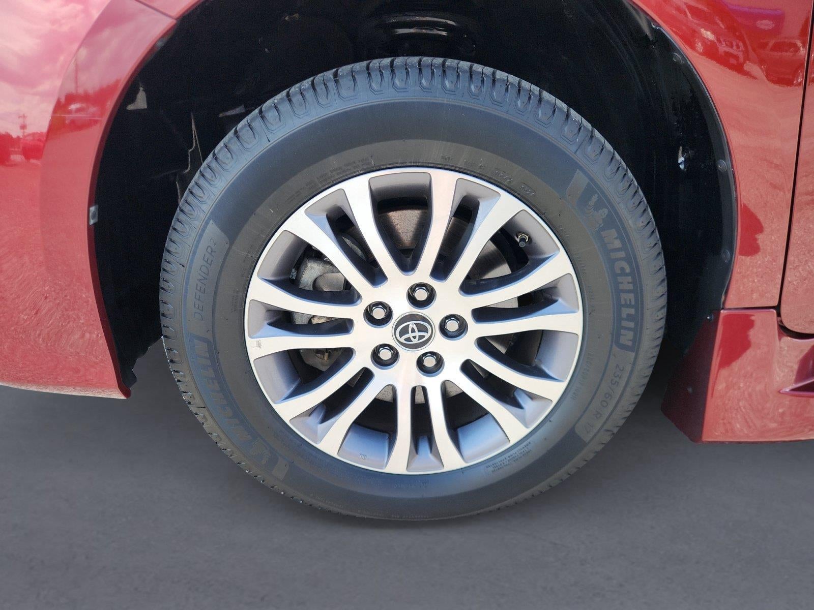 2019 Toyota Sienna XLE 8-Passenger