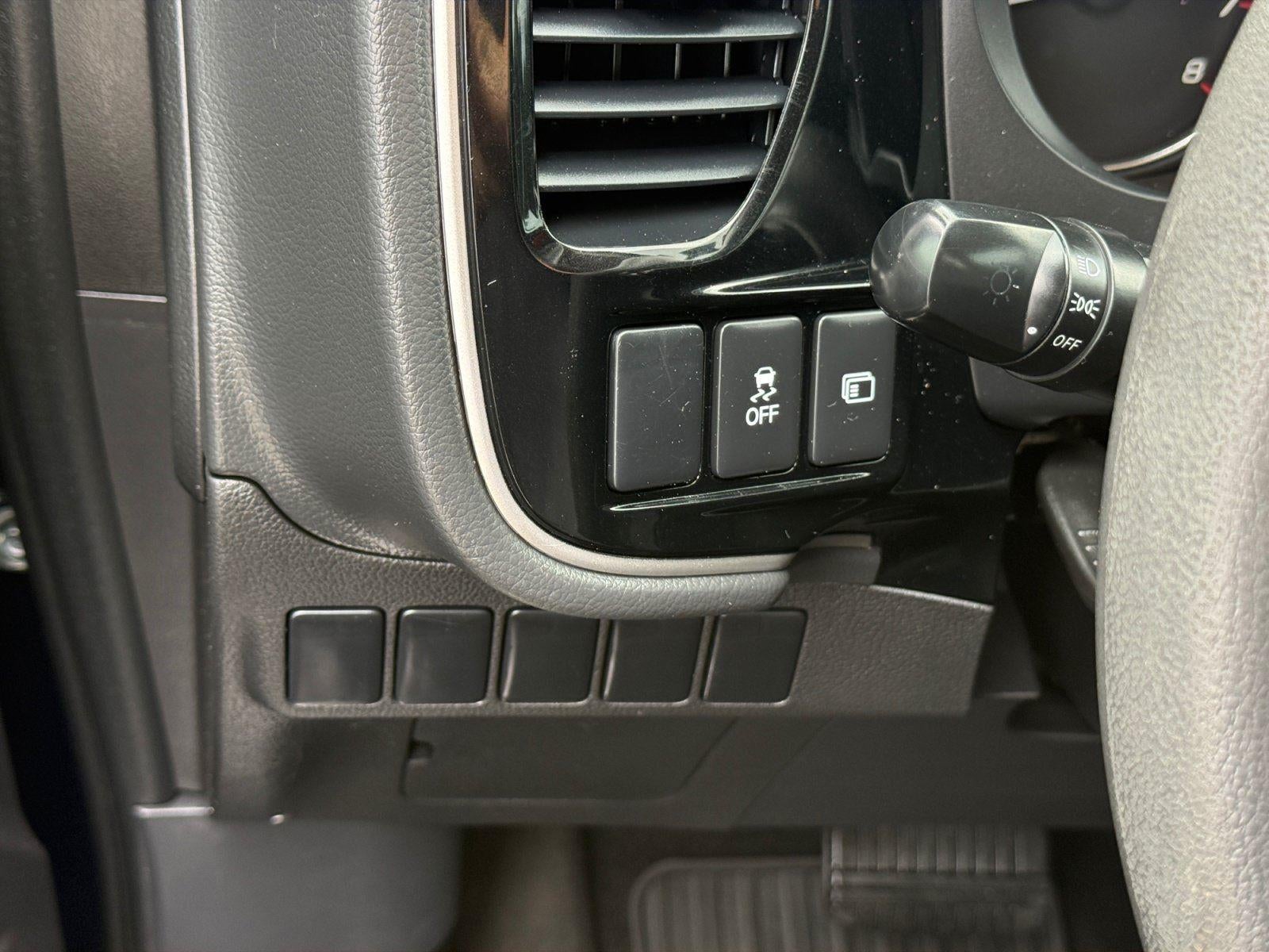 2020 Mitsubishi Outlander ES