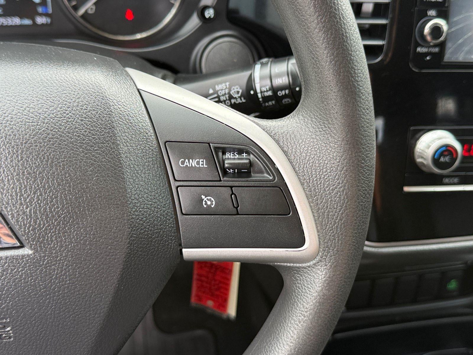 2020 Mitsubishi Outlander ES