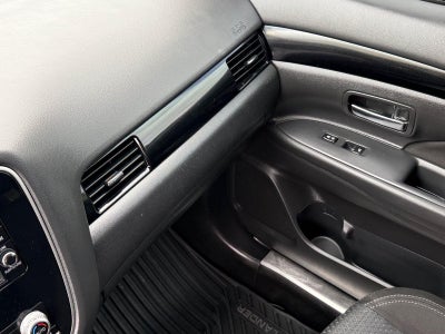 2020 Mitsubishi Outlander ES