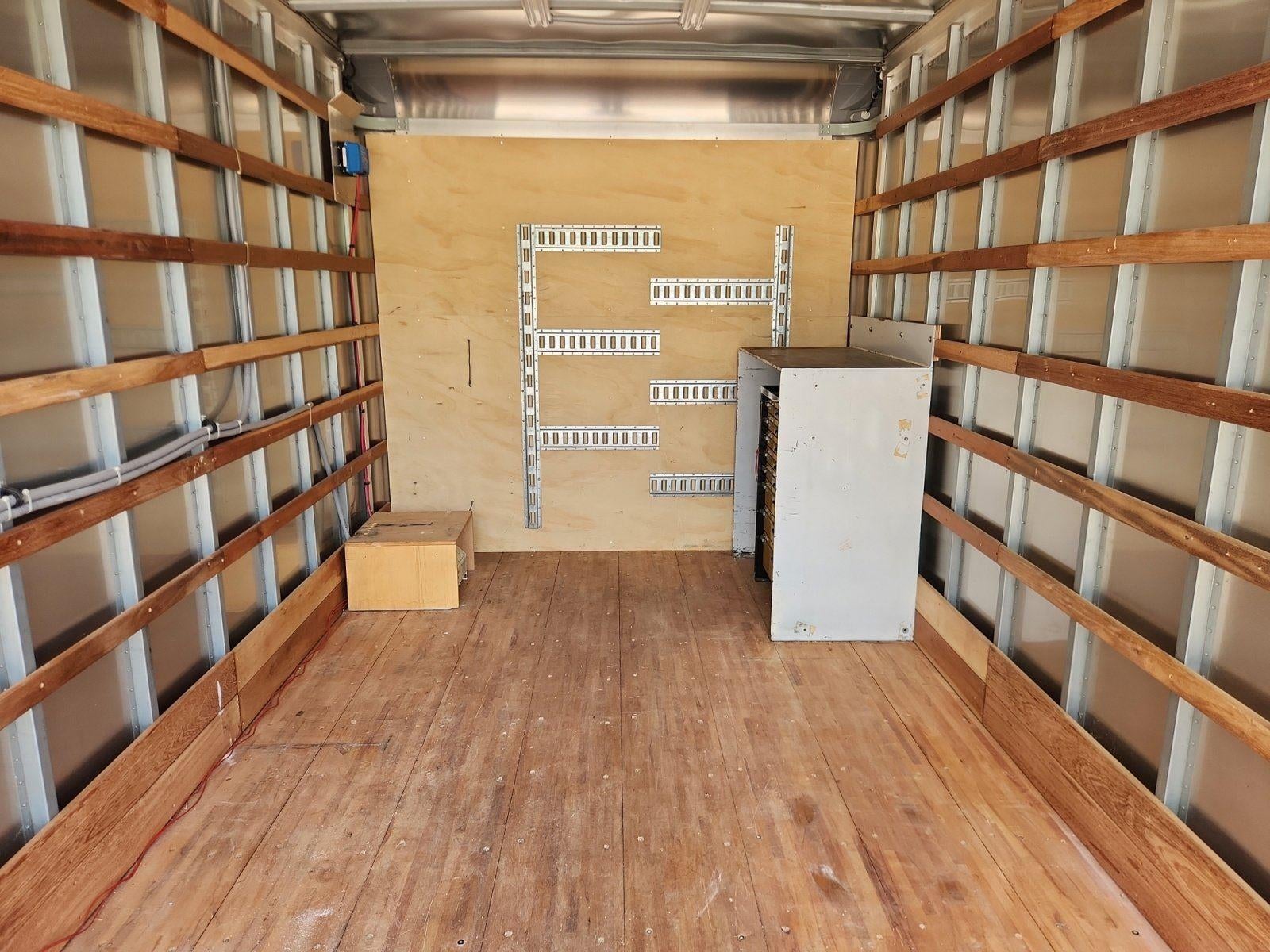 2017 MITSUBISHI FUSO FE130 Base