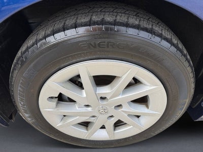 2013 Toyota Prius v Base