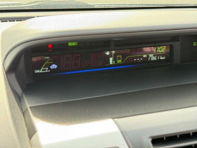 2013 Toyota Prius v Base