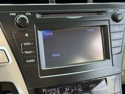 2013 Toyota Prius v Base